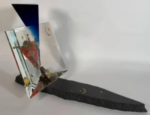 Au marteau YAN ZORITCHAK sculpture verre et granite adjugée 5300 euros hors frais